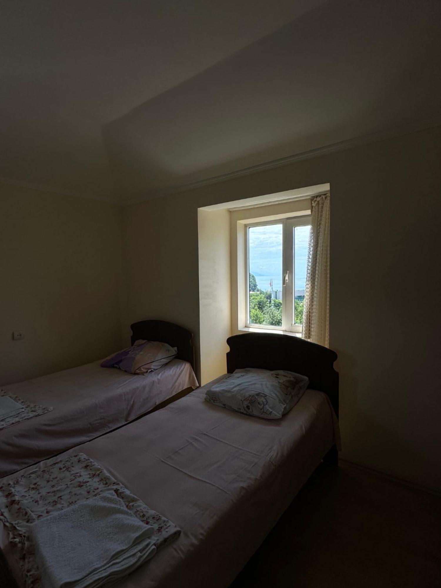Temo'S Guesthouse Сарпи Экстерьер фото